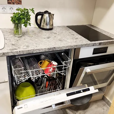 Zen Lodge, With Private Parking Next To Paradise * Sofia