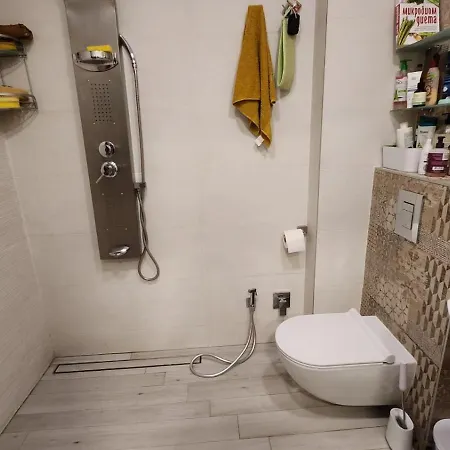 Zen Lodge, With Private Parking *