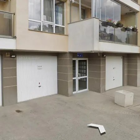 Zen Lodge, With Private Parking Next To Paradise