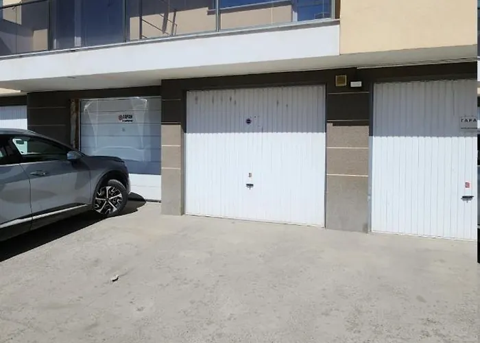 Zen Lodge, With Private Parking Next To Paradise ソフィア