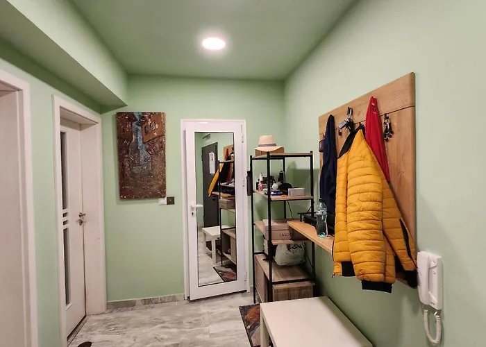 Zen Lodge, With Private Parking Next To Paradise